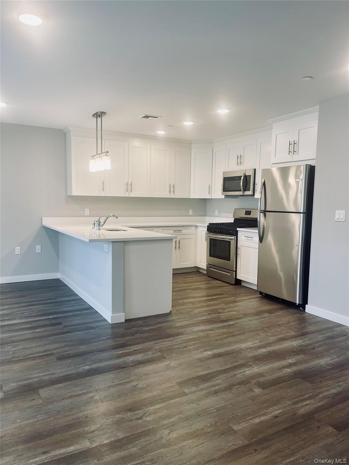221 Eastview Dr #17 – photo 2