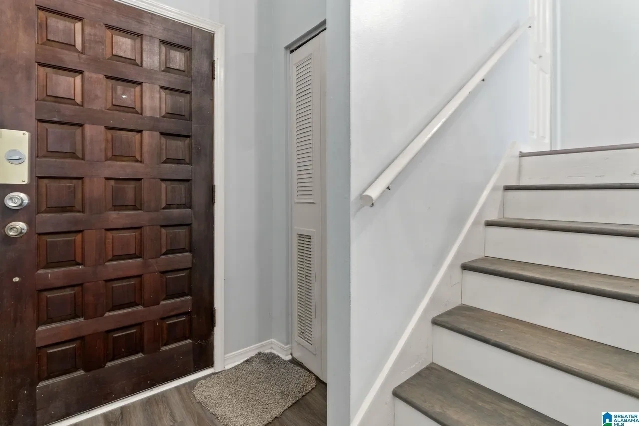 325 Heath Dr – photo 3