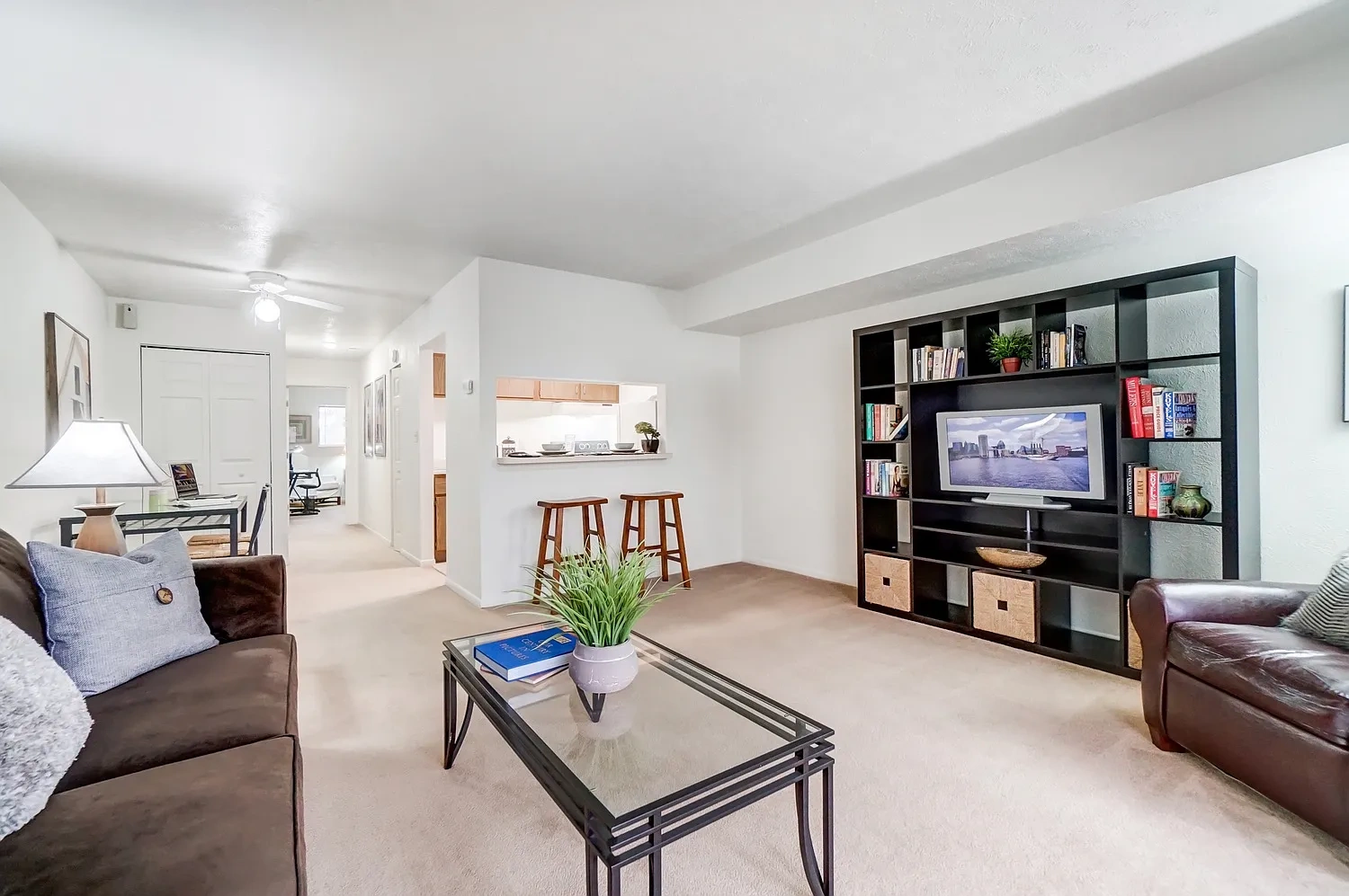 Campus View Apartments – photo 2