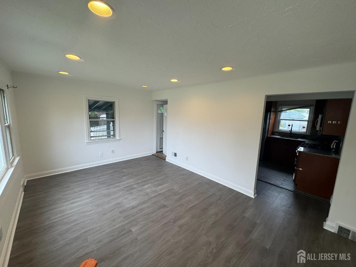 51 Kenwood Terrace – photo 2