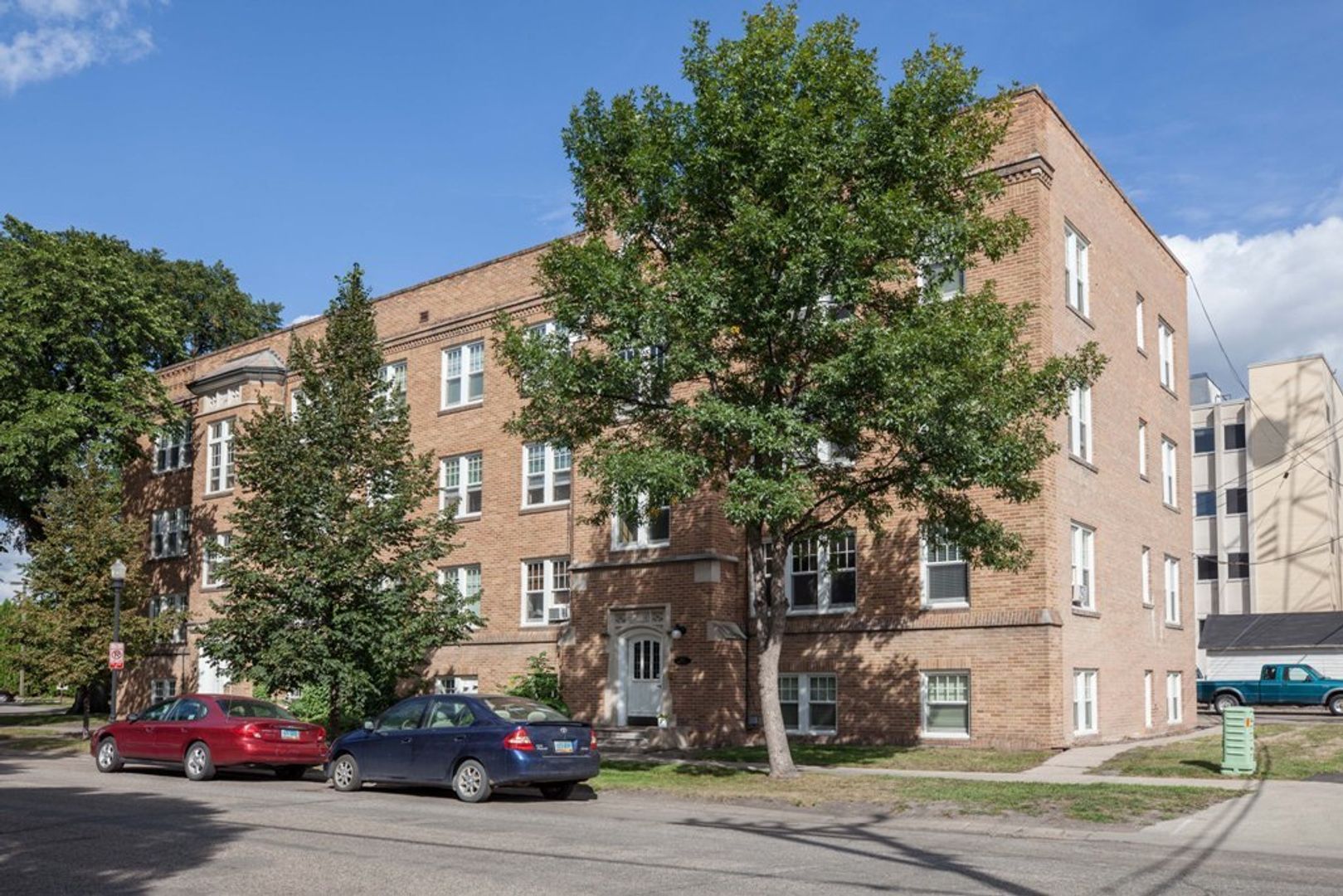 302 9th St S unit 103 – photo 1