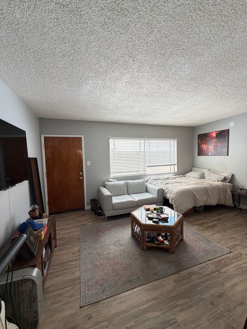143 Nieto Ave unit Unit 2 – photo 2
