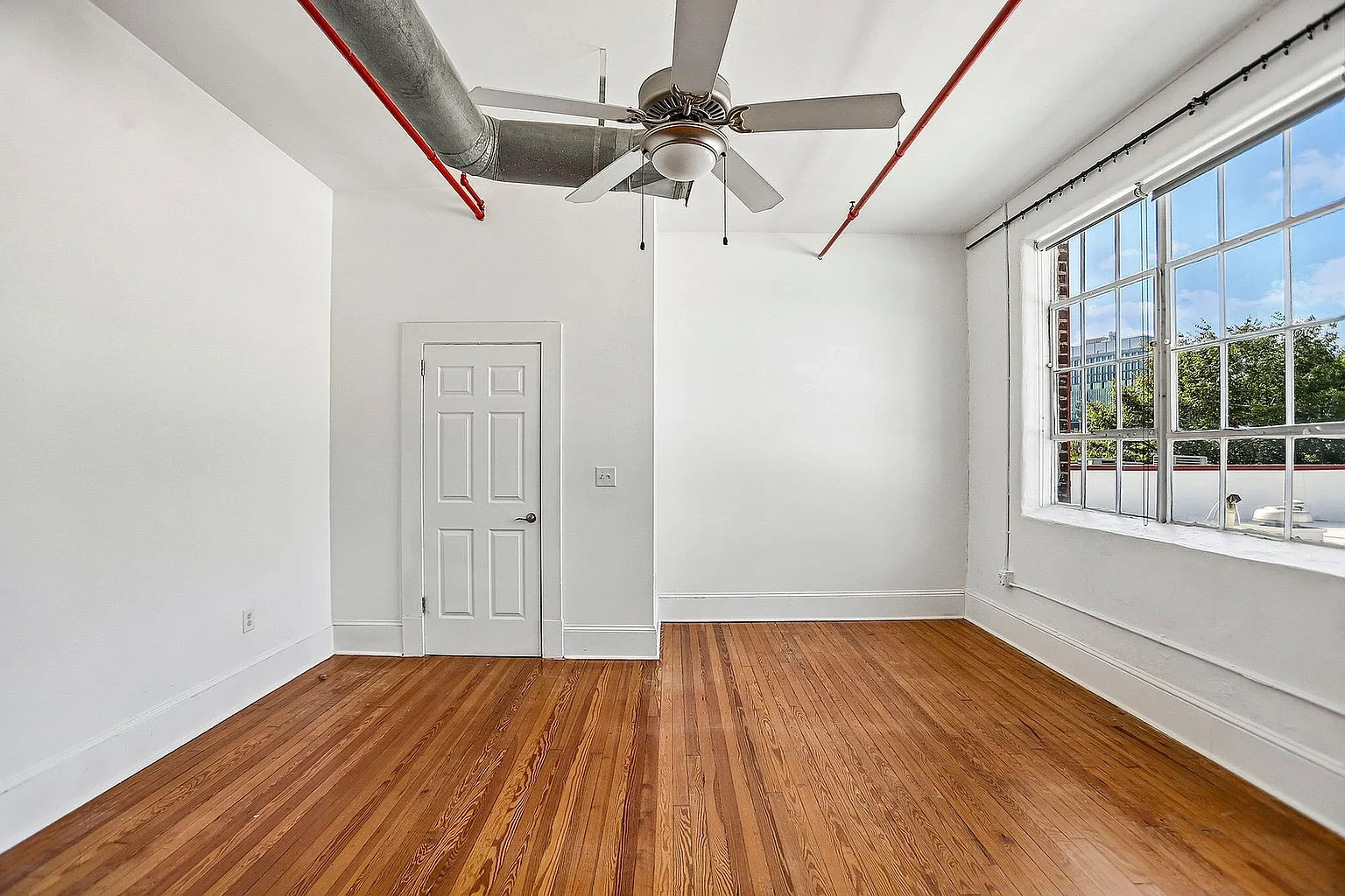 Hotel Roxy Lofts – photo 1