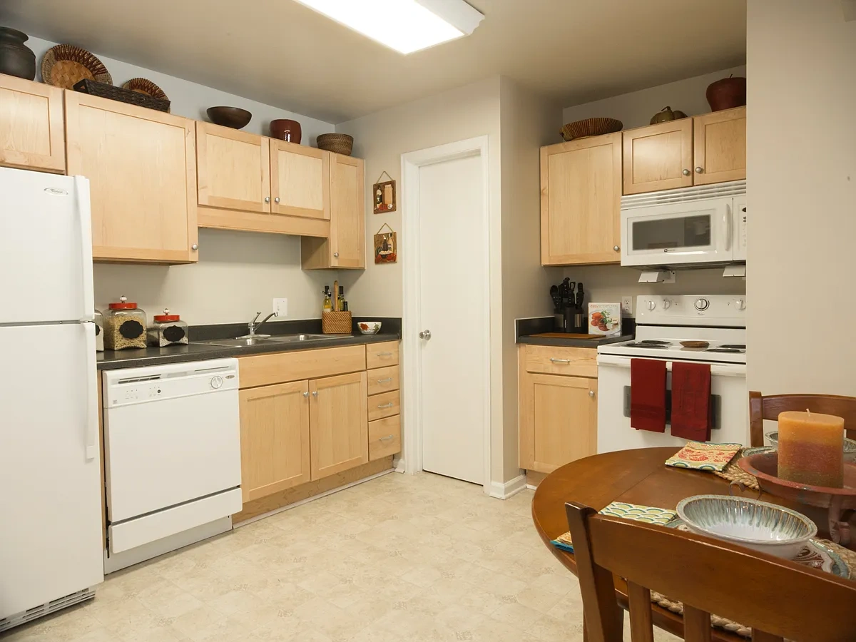 Salem Wood Apartments – photo 3