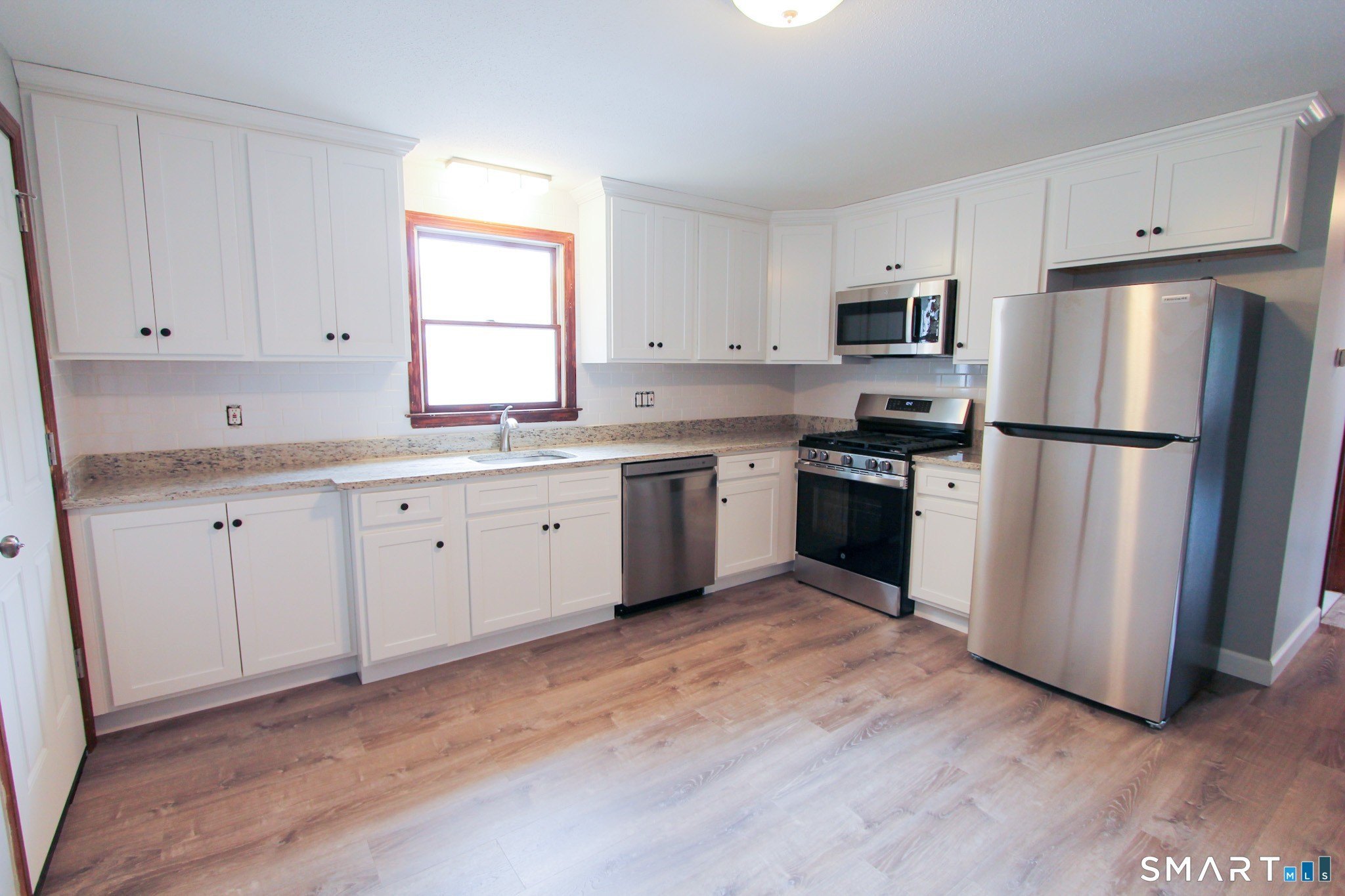17 Pinehurst Ave #2ND – photo 5