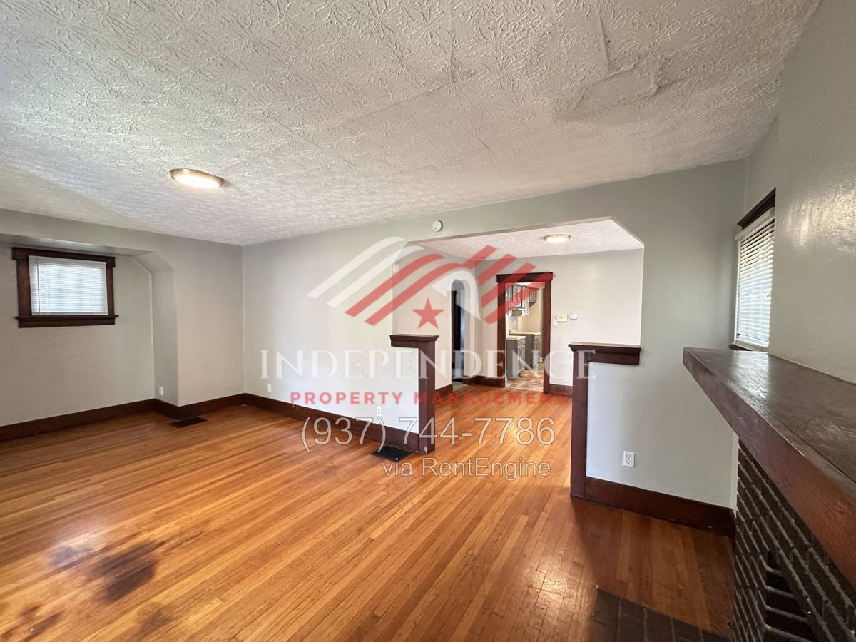 2720 Dwight Ave – photo 3