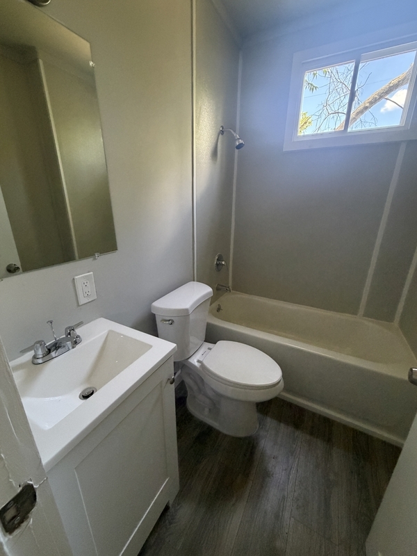 12315 Revere Ave – photo 5