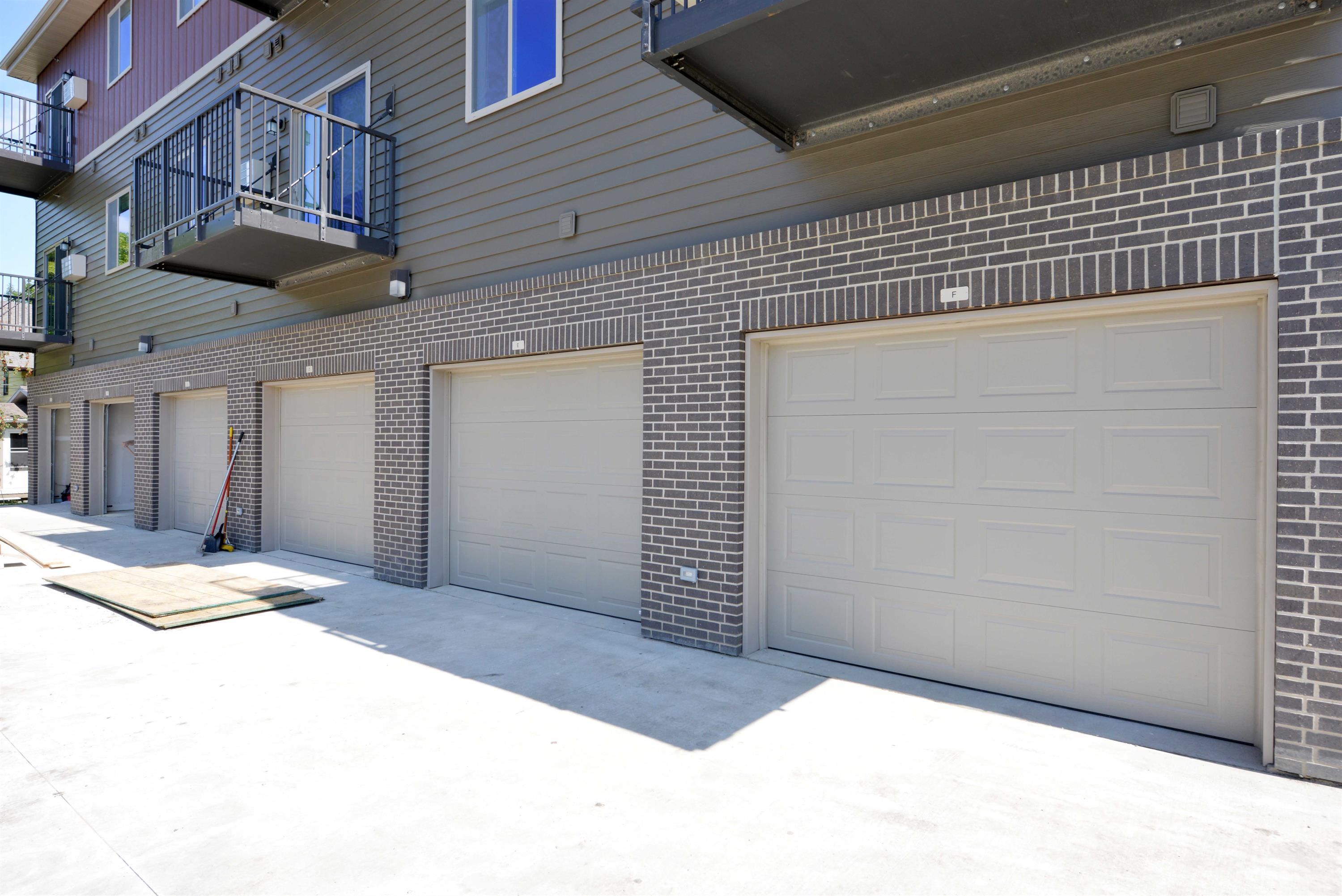 914 15th St N unit 102 – photo 1