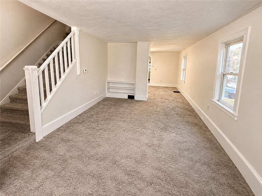 2828 Oak St – photo 2