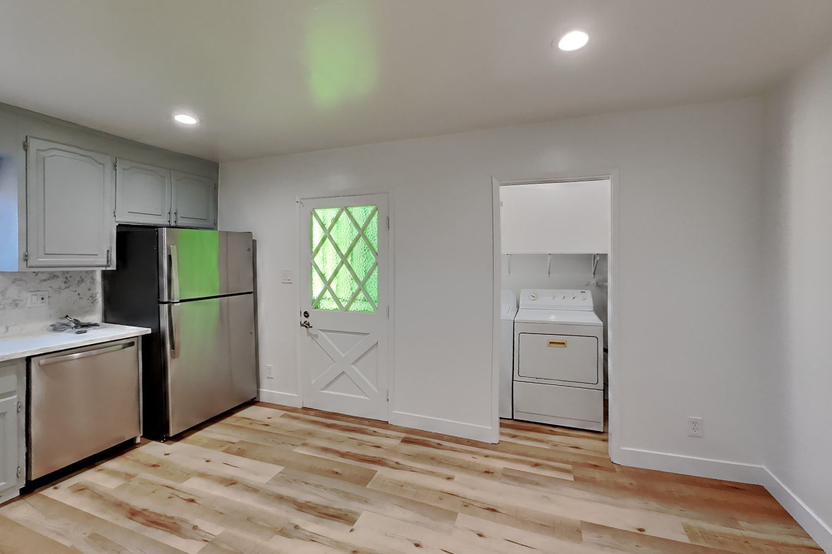 930 Dolores Ave unit #1 – photo 4