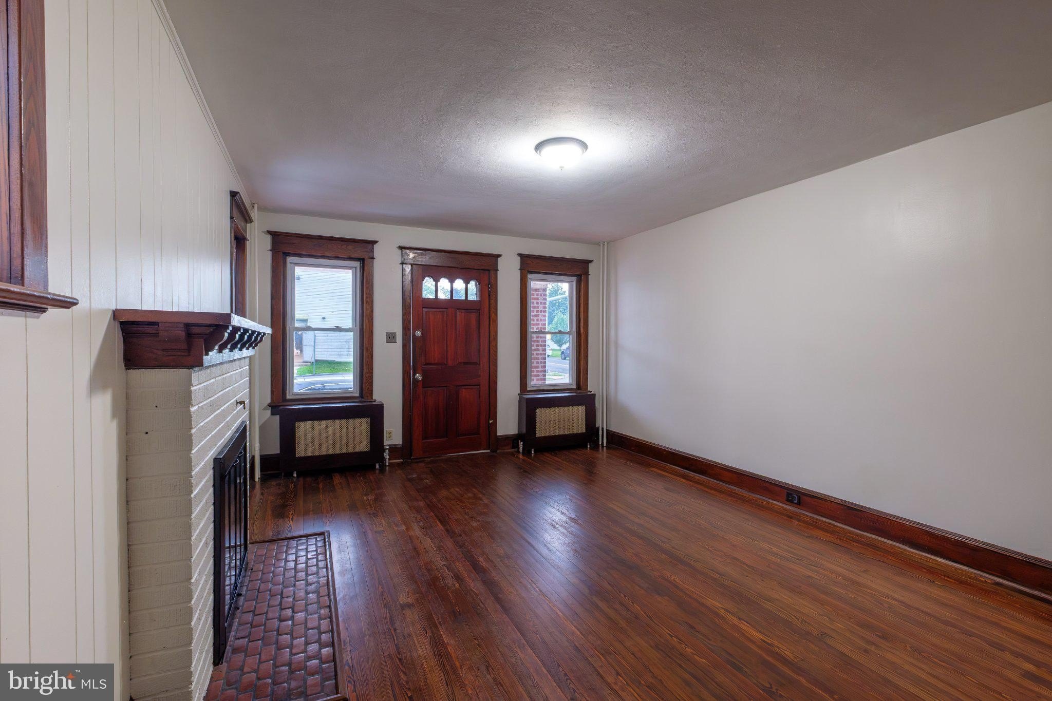 1604 Hamilton Ave – photo 3