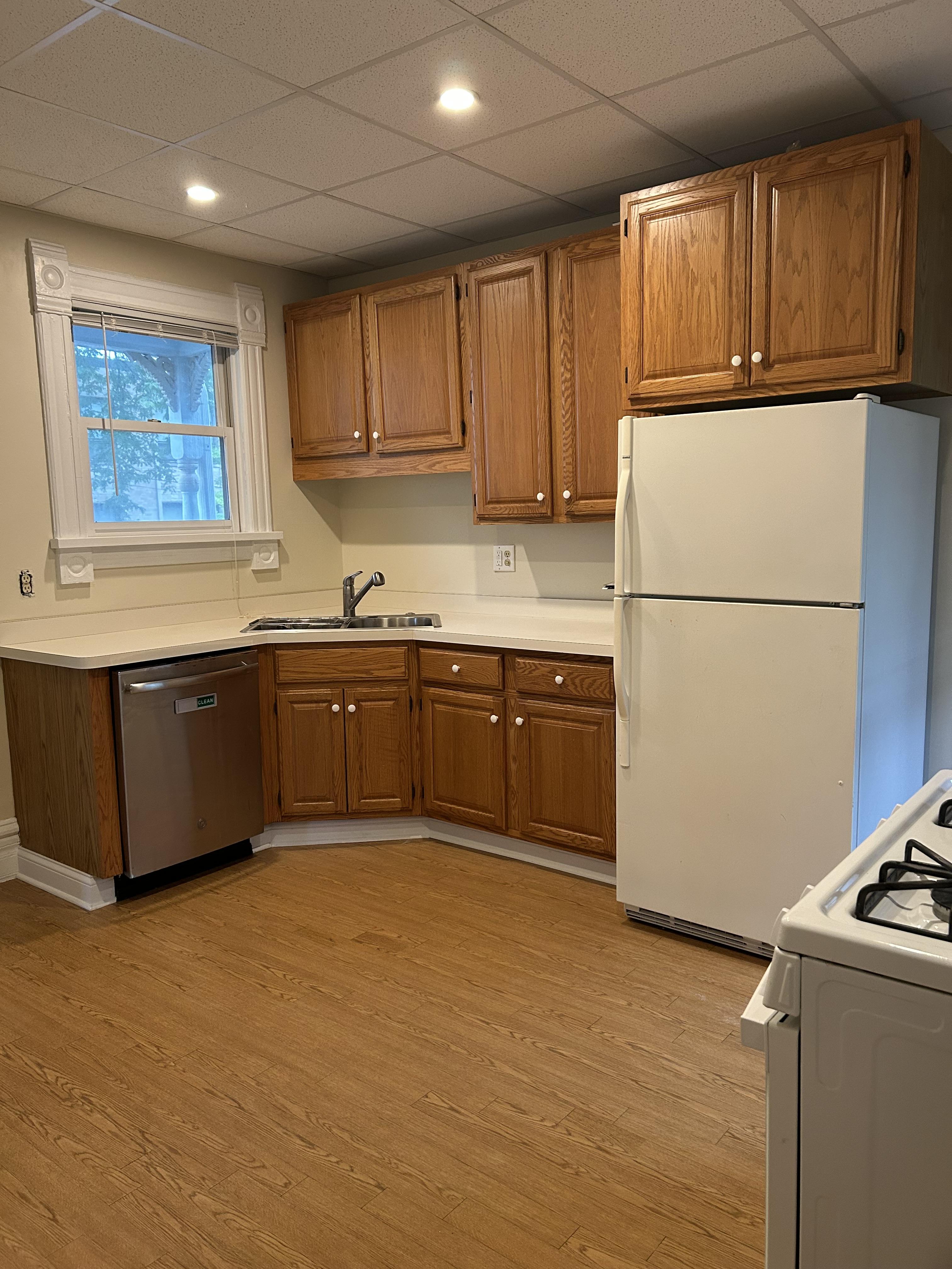 127 W Lincoln Ave unit 1 – photo 4