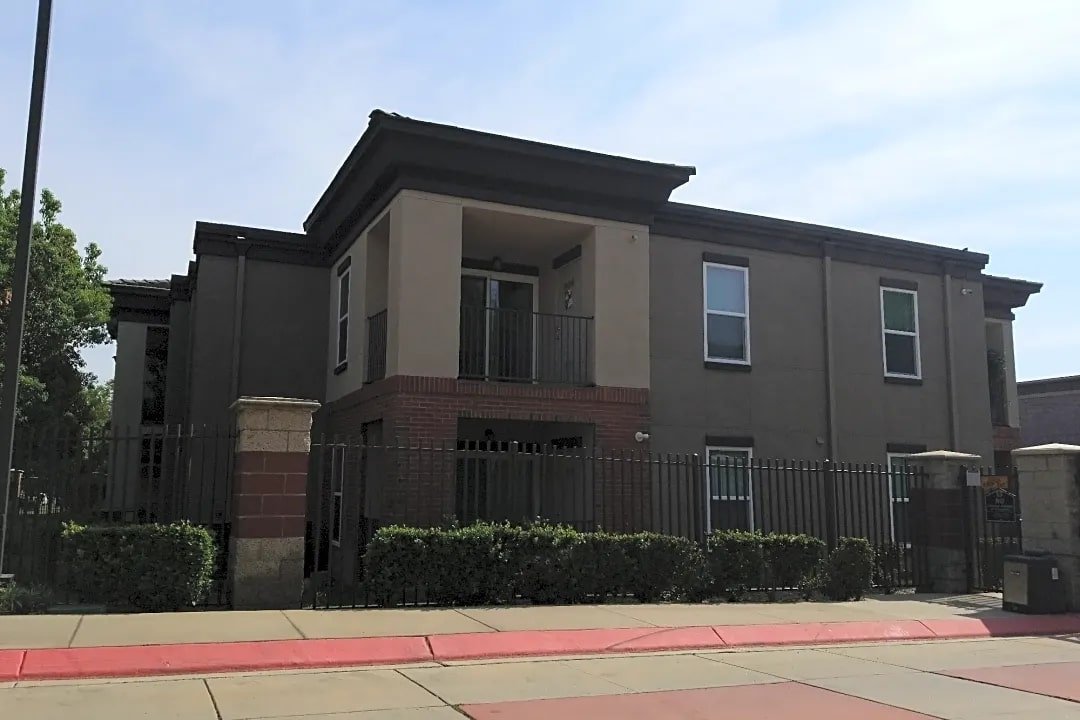 955 N Palmetto Ave unit 102 – photo 4