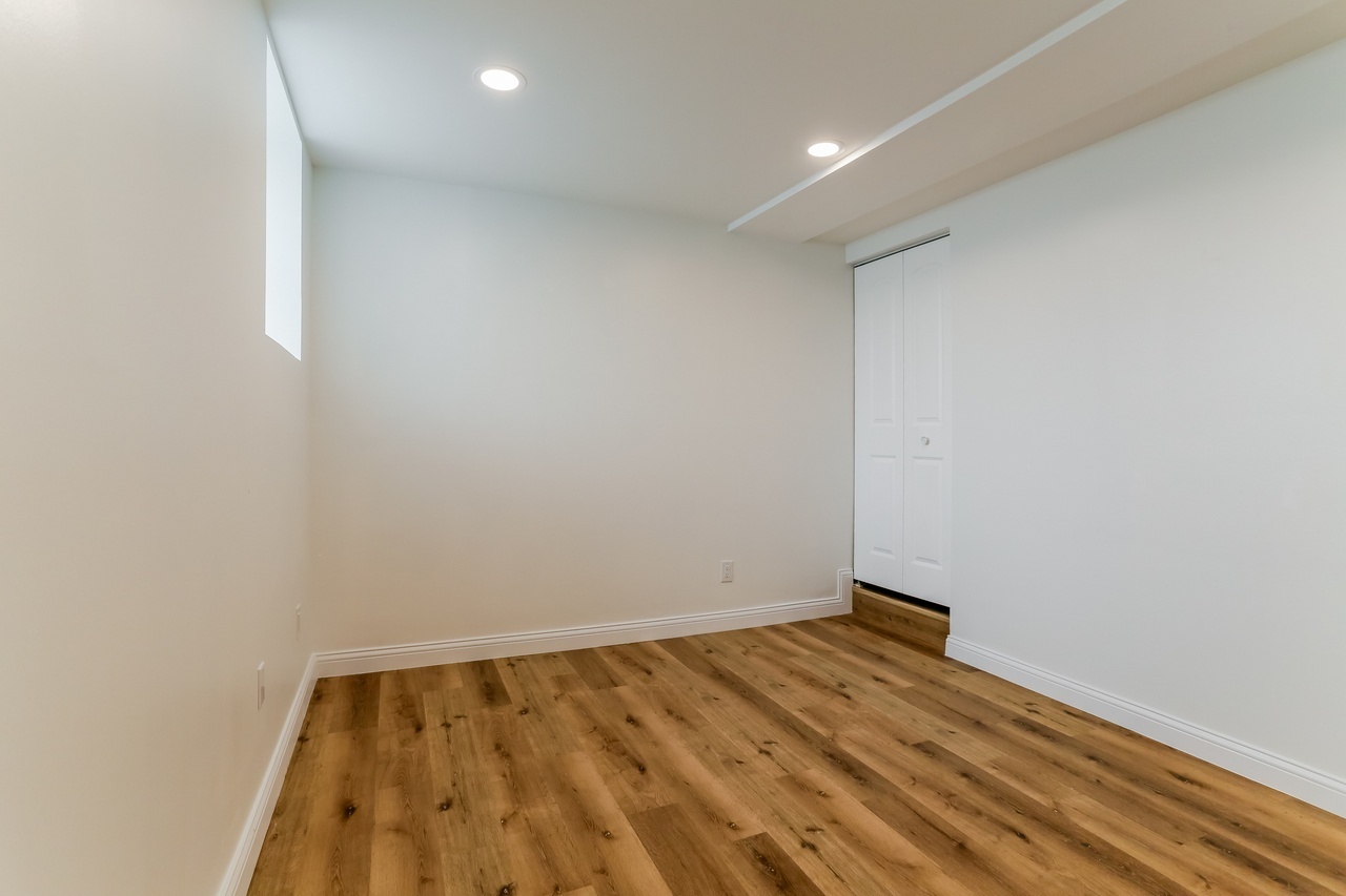 143 Sherman Ave unit 002 – photo 5