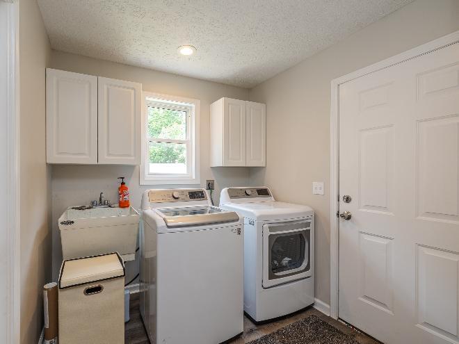 2588 Queenston Rd – photo 4