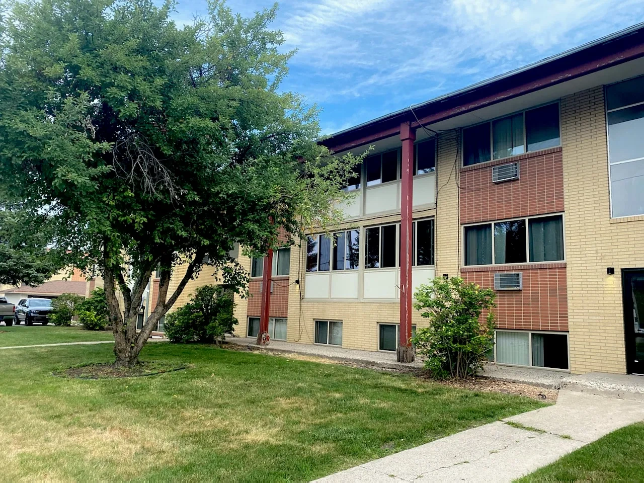 Skaff Apartments - Moorhead – photo 1