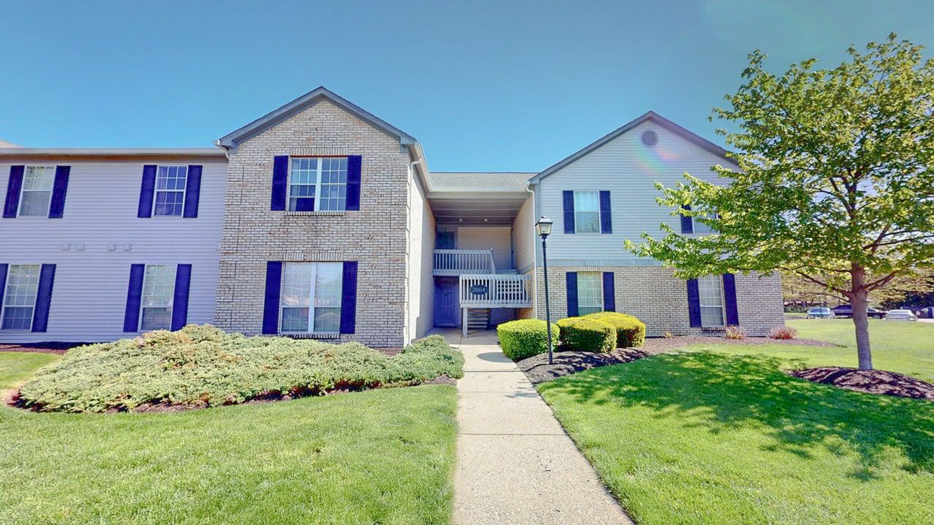 2064 Park Run Dr unit C – photo 1