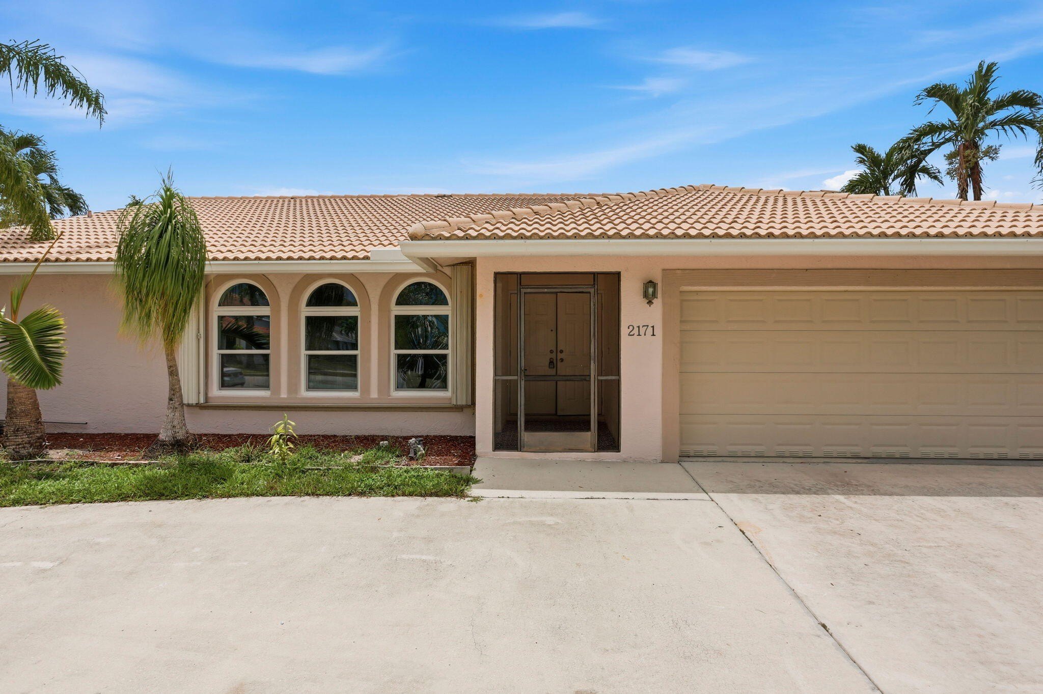 2171 NW 76th Ave – photo 3
