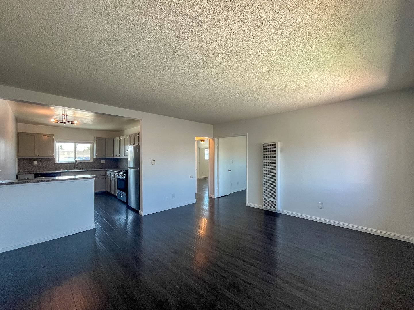 1335 Stanley Ave unit 06 – photo 2