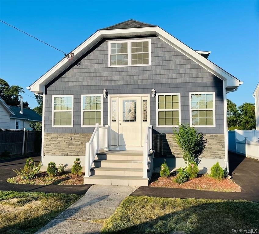 11 Grant Ave – photo 1