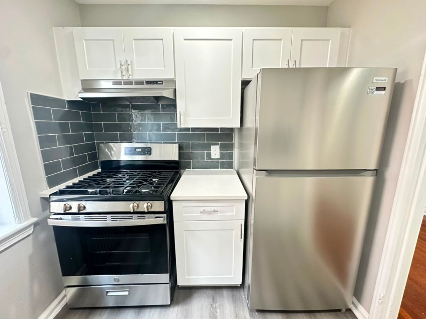 66-76 Melmore Gardens unit APT A-106 – photo 5