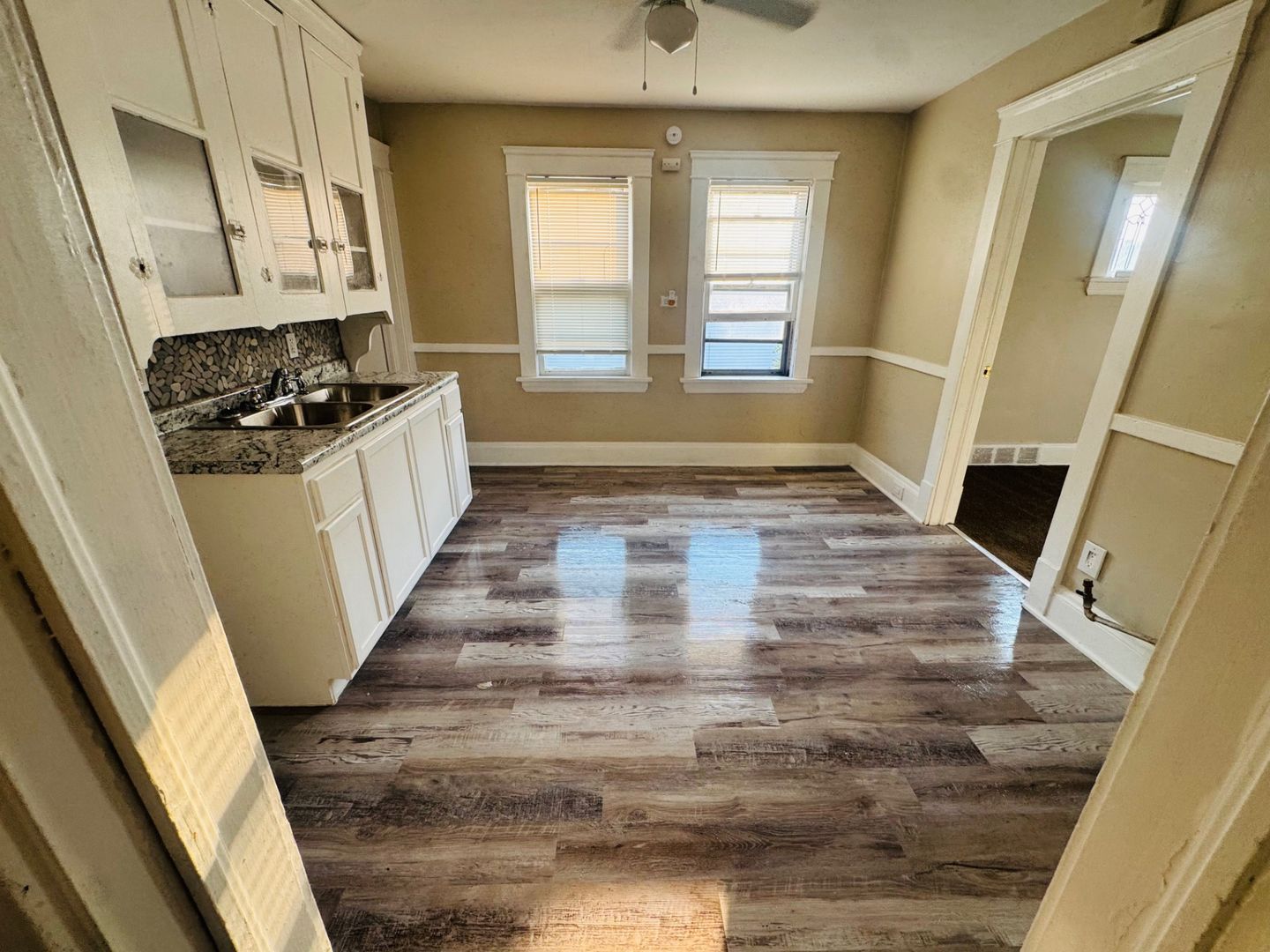 10004 Mt Auburn Ave unit Up Unit – photo 2