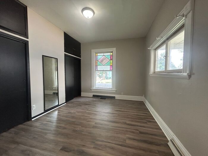 309 W 11th St – photo 3