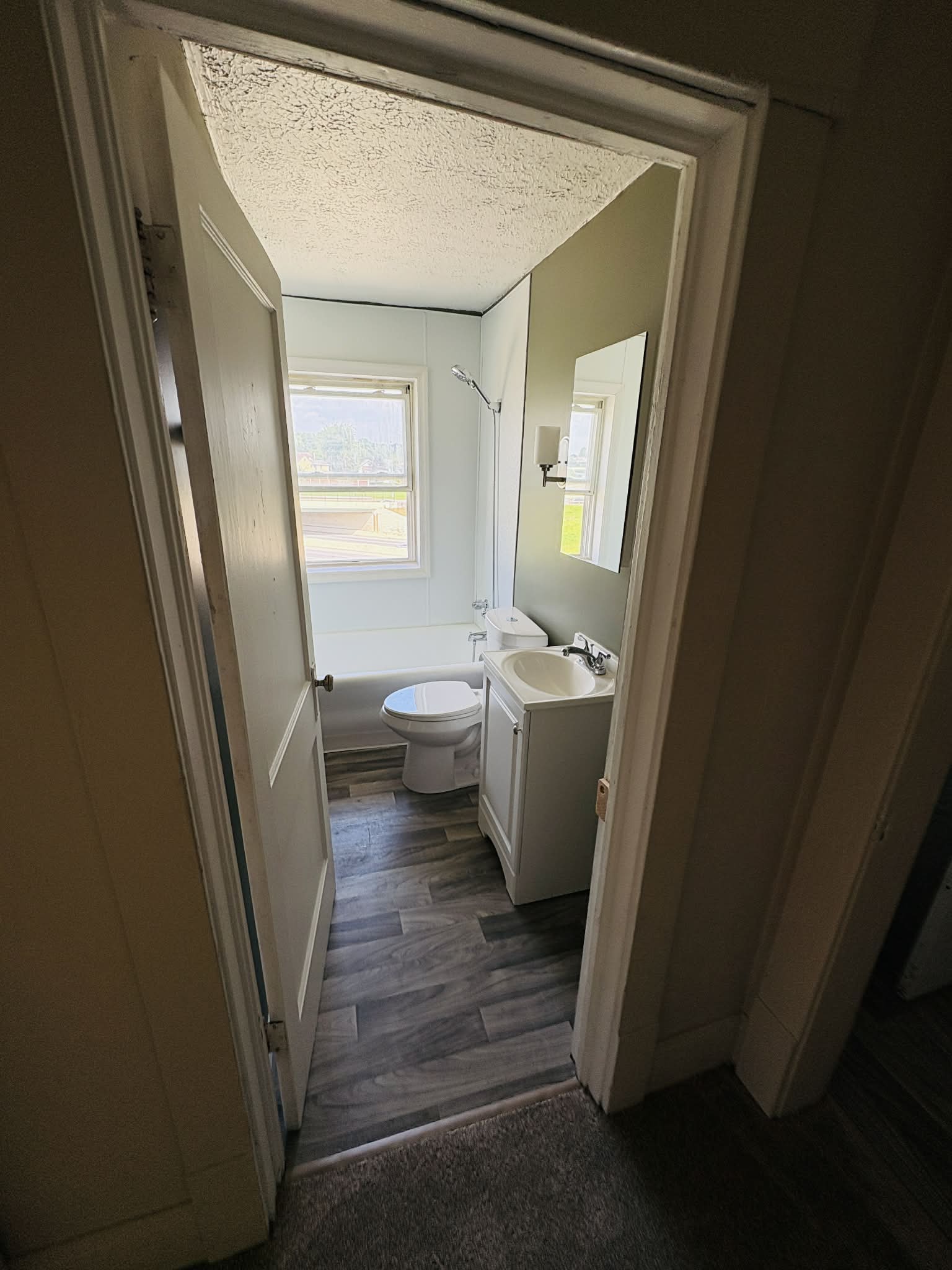 136 Park Ave SW unit 3 – photo 4