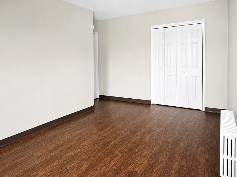 290 W College St unit A-6 – photo 4