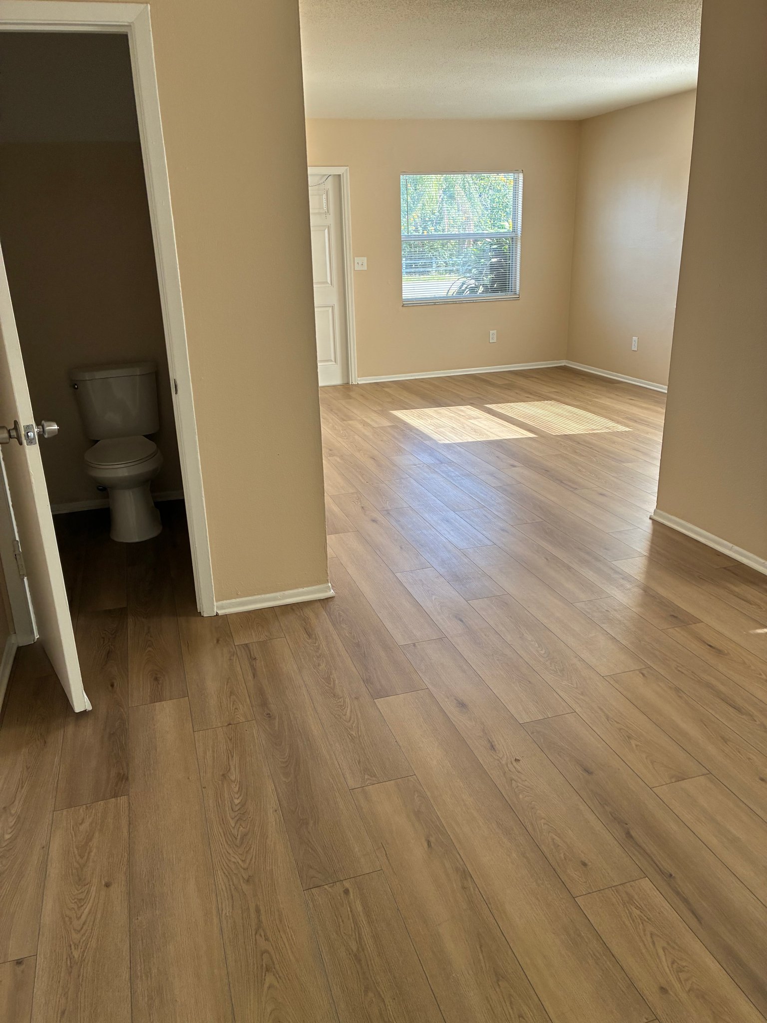 708 65th Ave E – photo 2