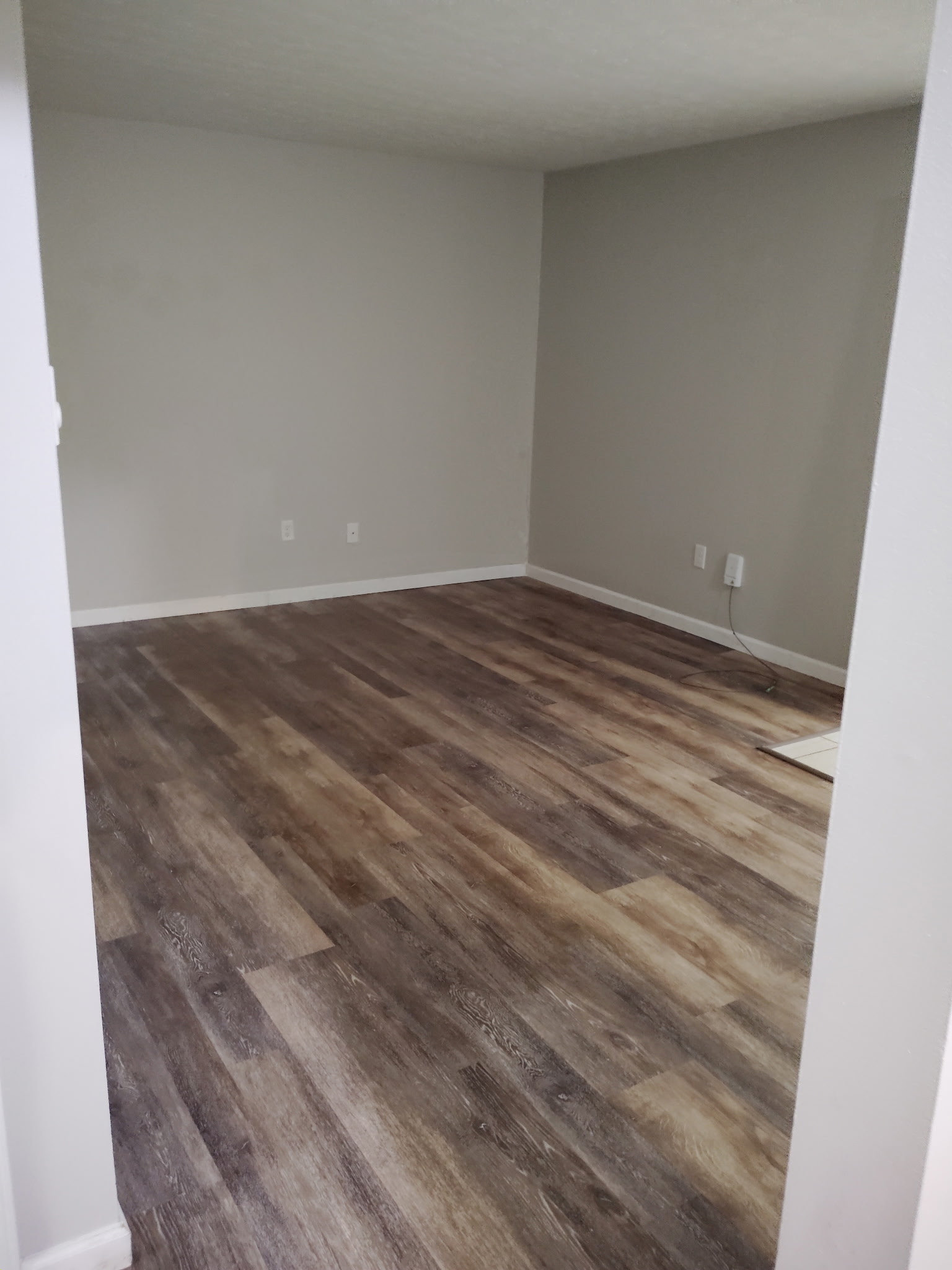 320 Fremont Ave unit 2 – photo 2