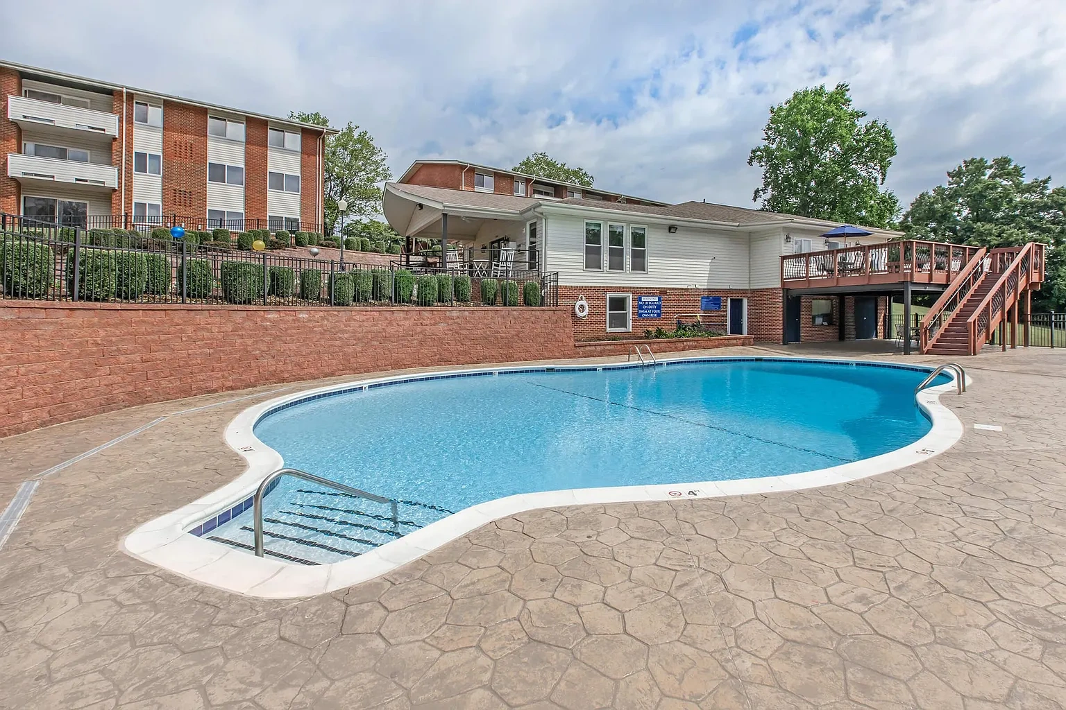 Windsor Hills Apartments – photo 3