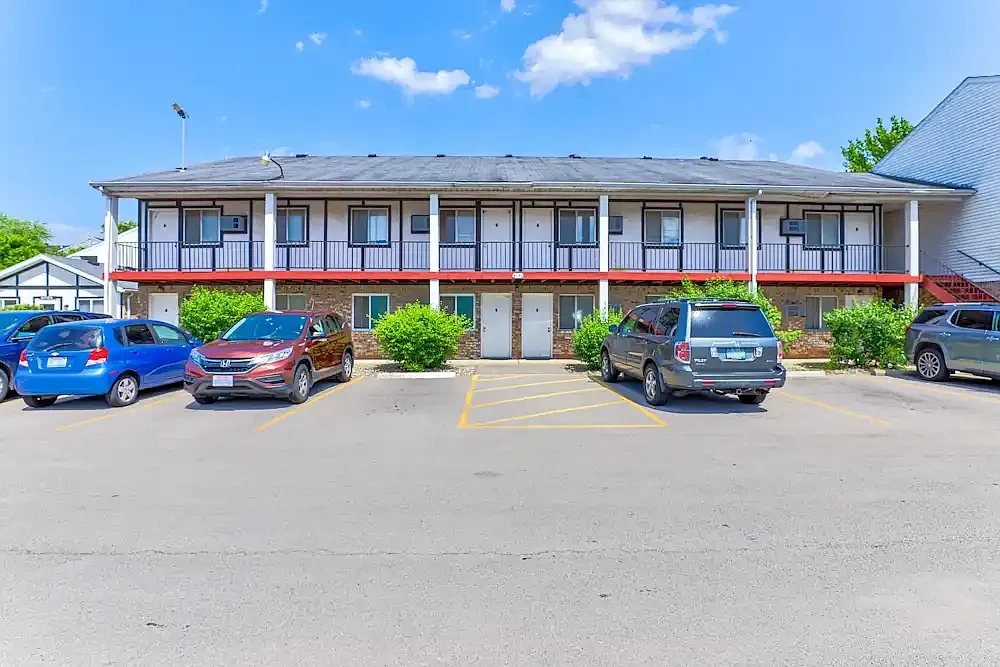Oak Hill Apartments- Hill Ave. – photo 4