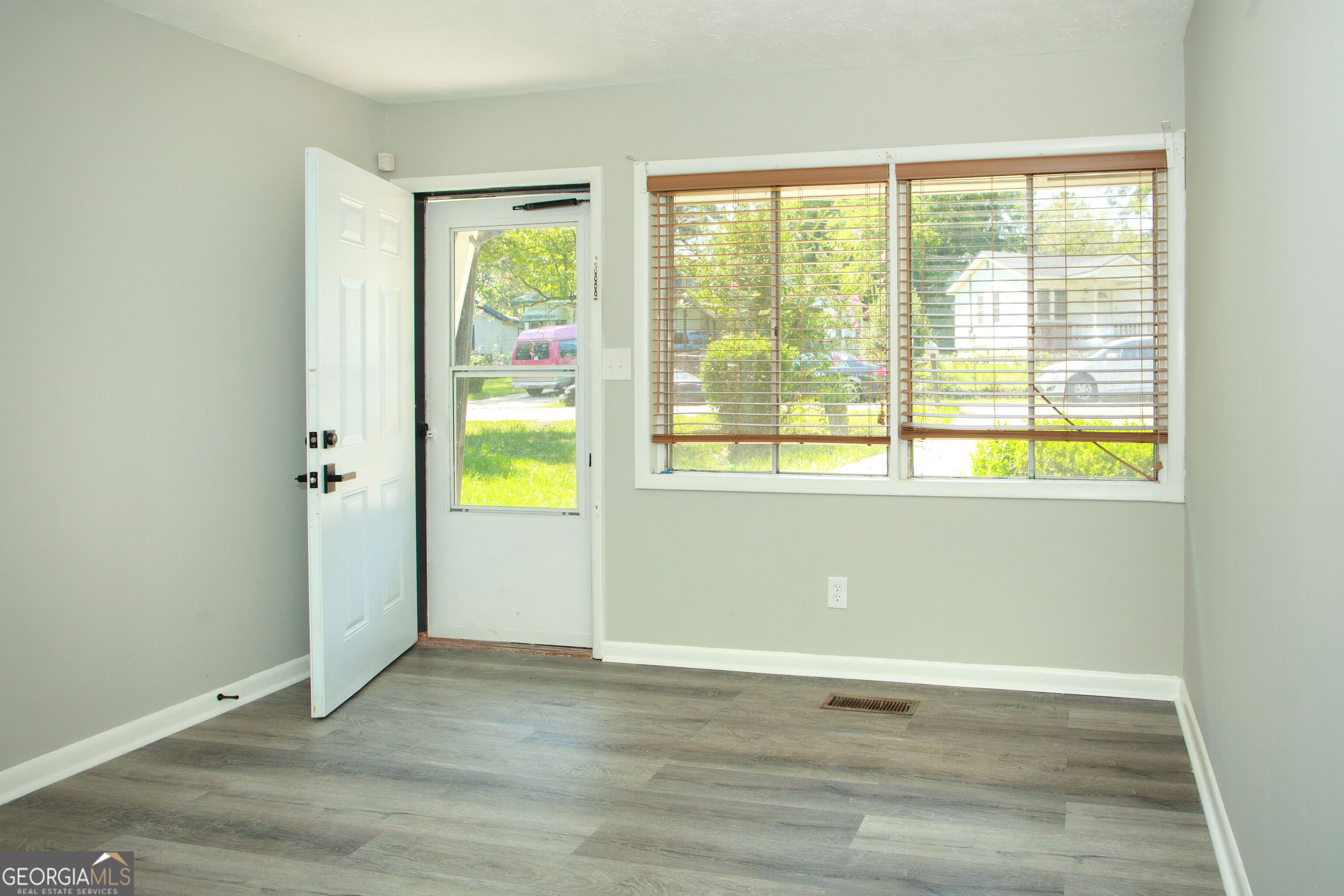 1750 Denton St – photo 3