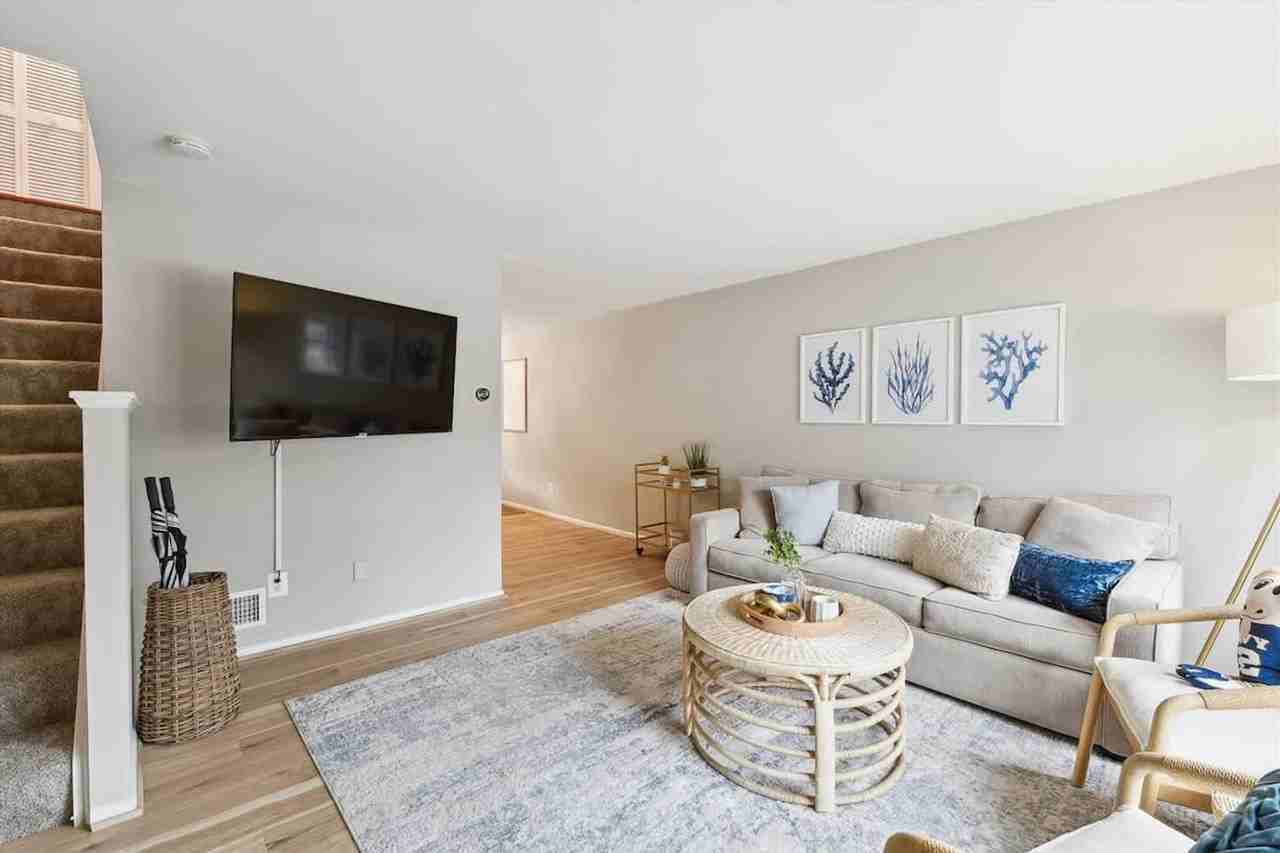 714 Glenwood St unit 1506236P – photo 2