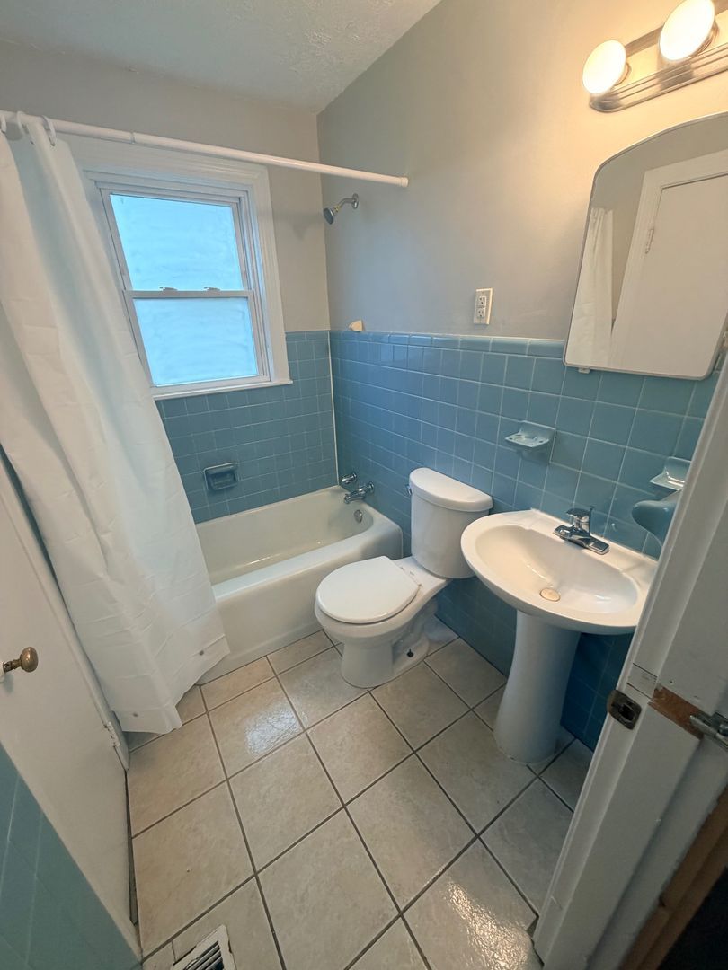 826 W Whitney Ave – photo 4