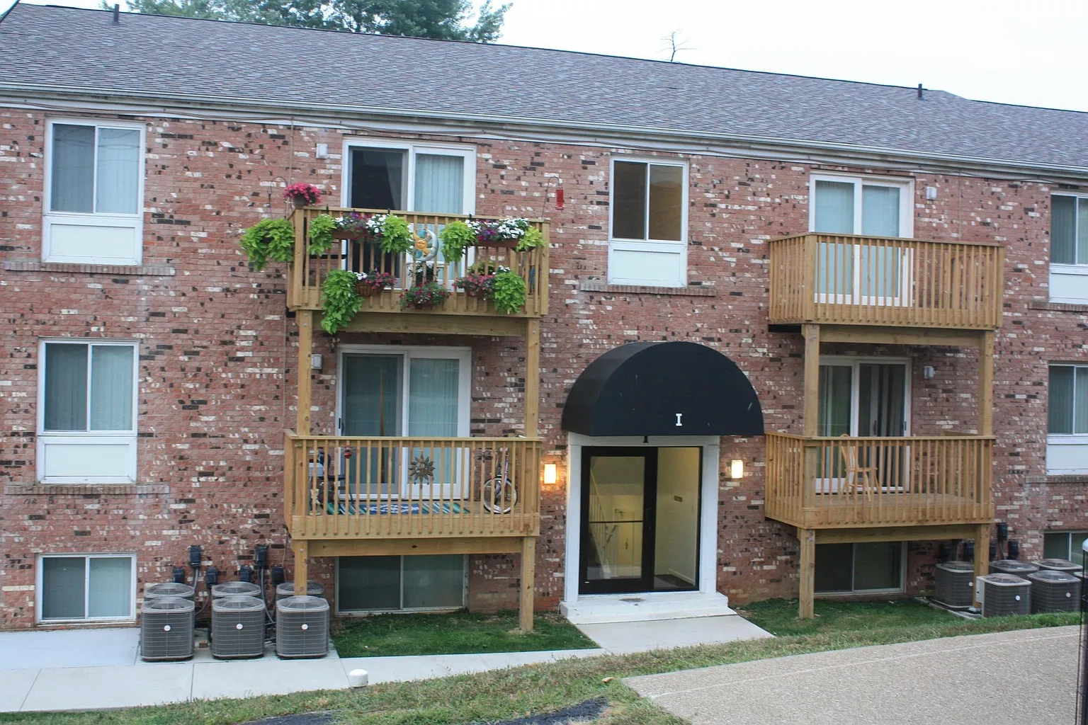 White Oaks Apartments – photo 4