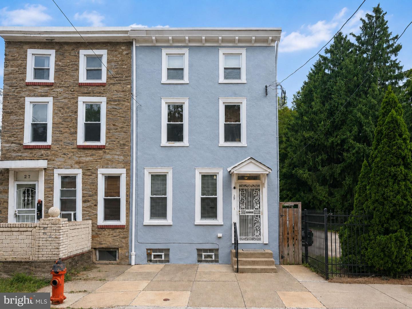29 Meehan Ave – photo 1