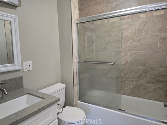 7215 Lyons Ave unit 1 – photo 3