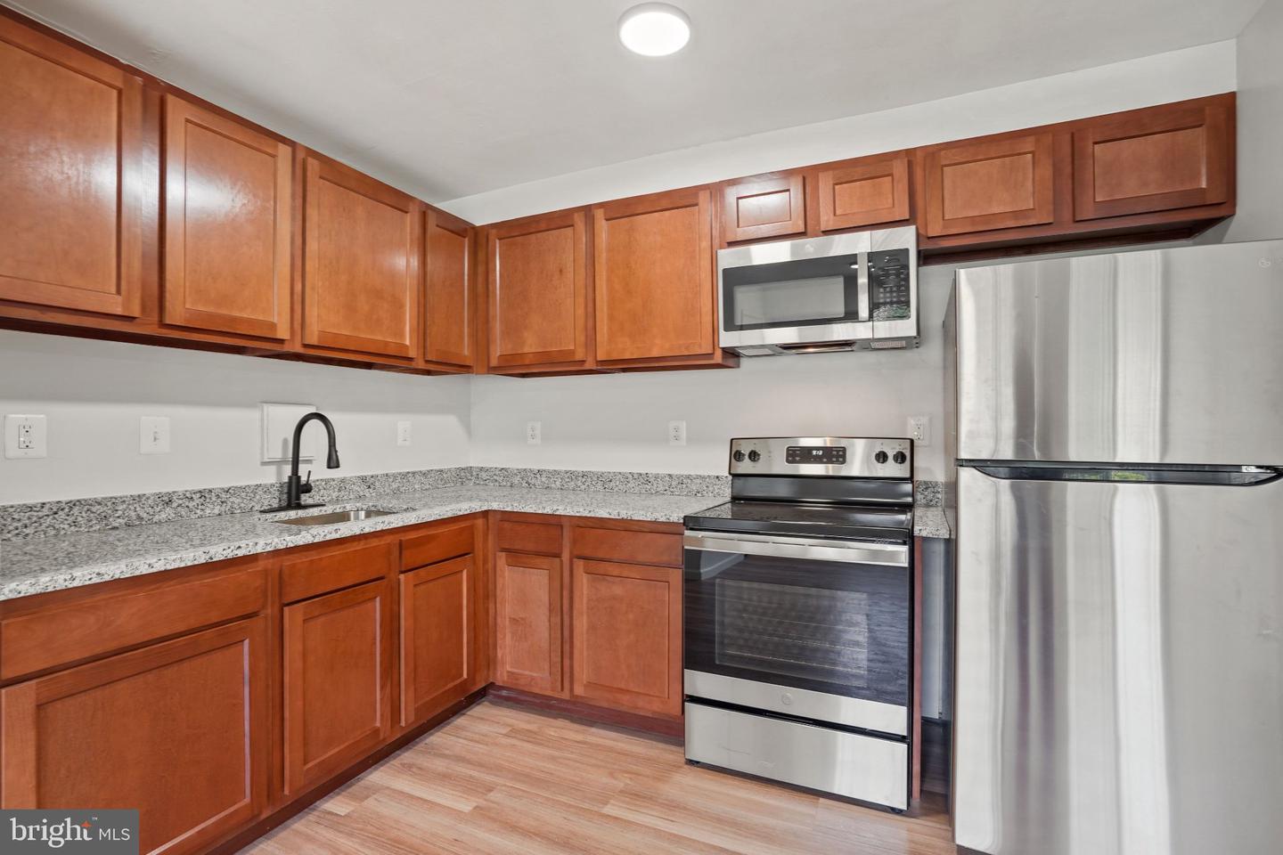 808 Chesapeake St SE – photo 2