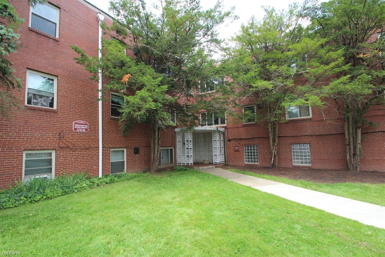60 Markham Dr unit C-6 – photo 1
