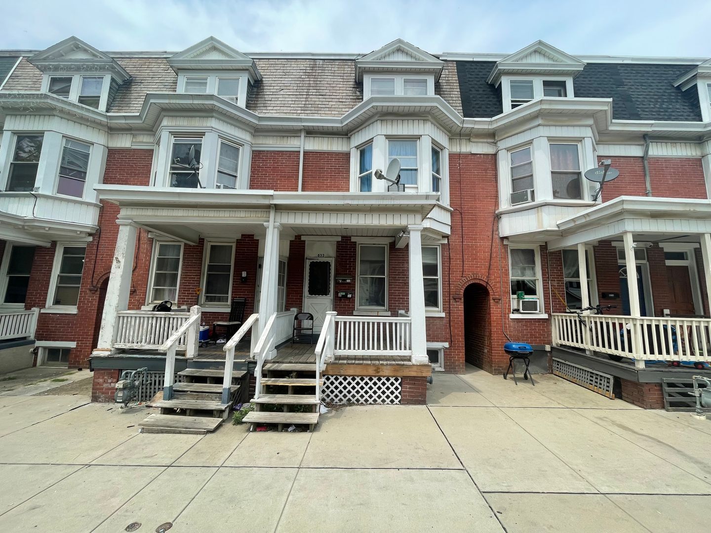 853 Wayne Ave unit Apt 1 – photo 1