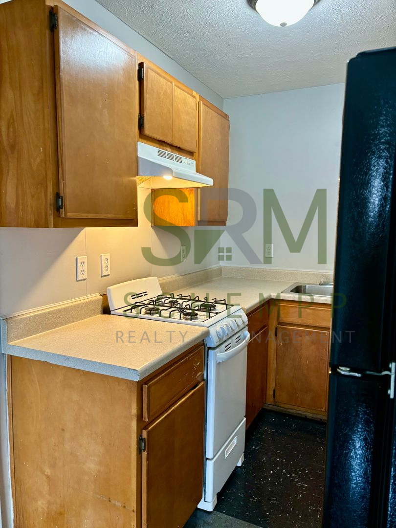 2431 St Xavier St – photo 5