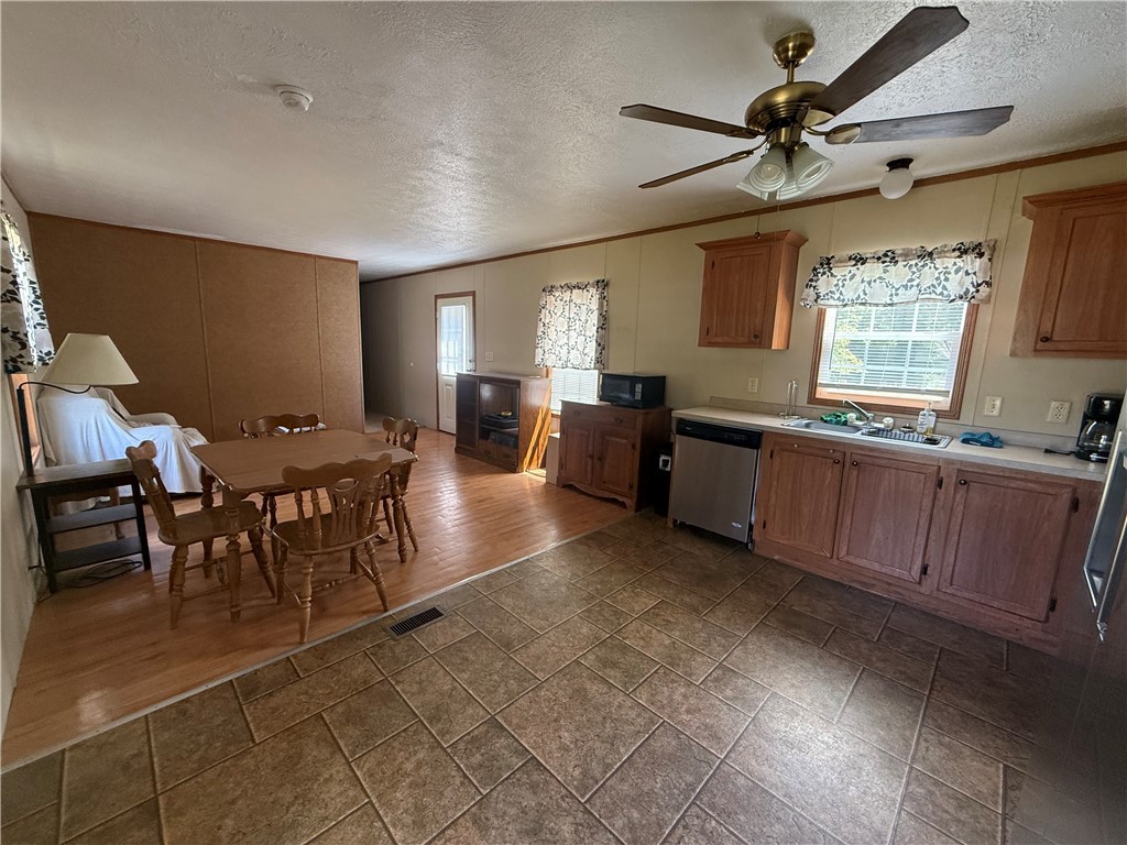1761 Old Youngstown Rd – photo 5
