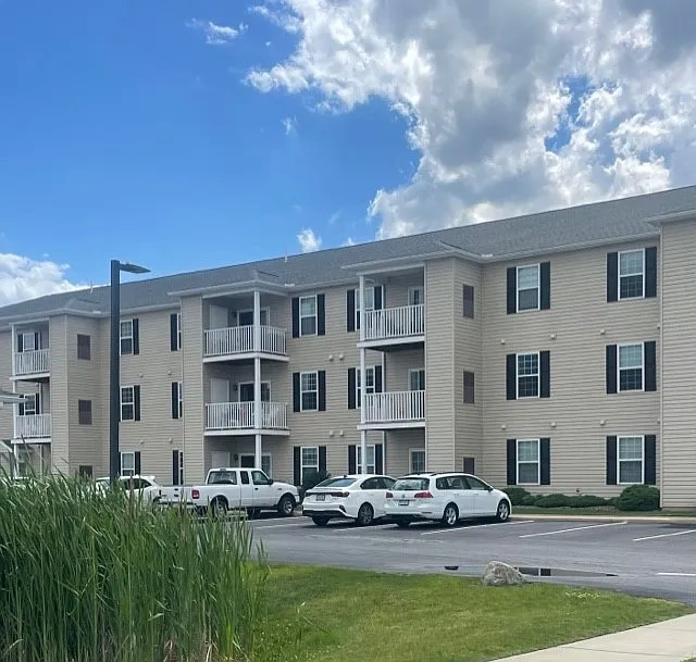 Huntington Square Senior Apartments – photo 2