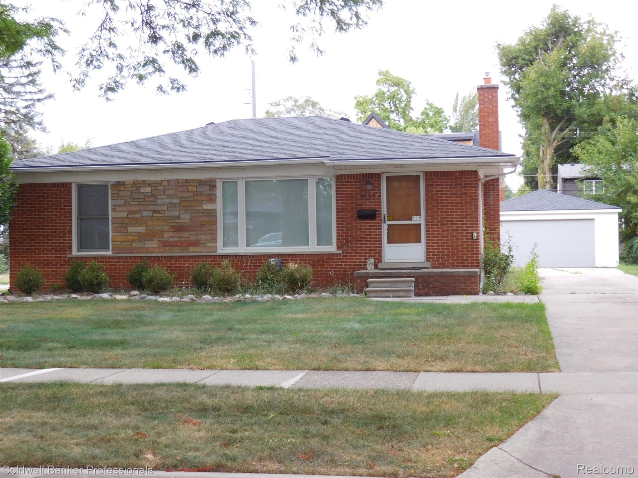 1527 Hazel St – photo 1