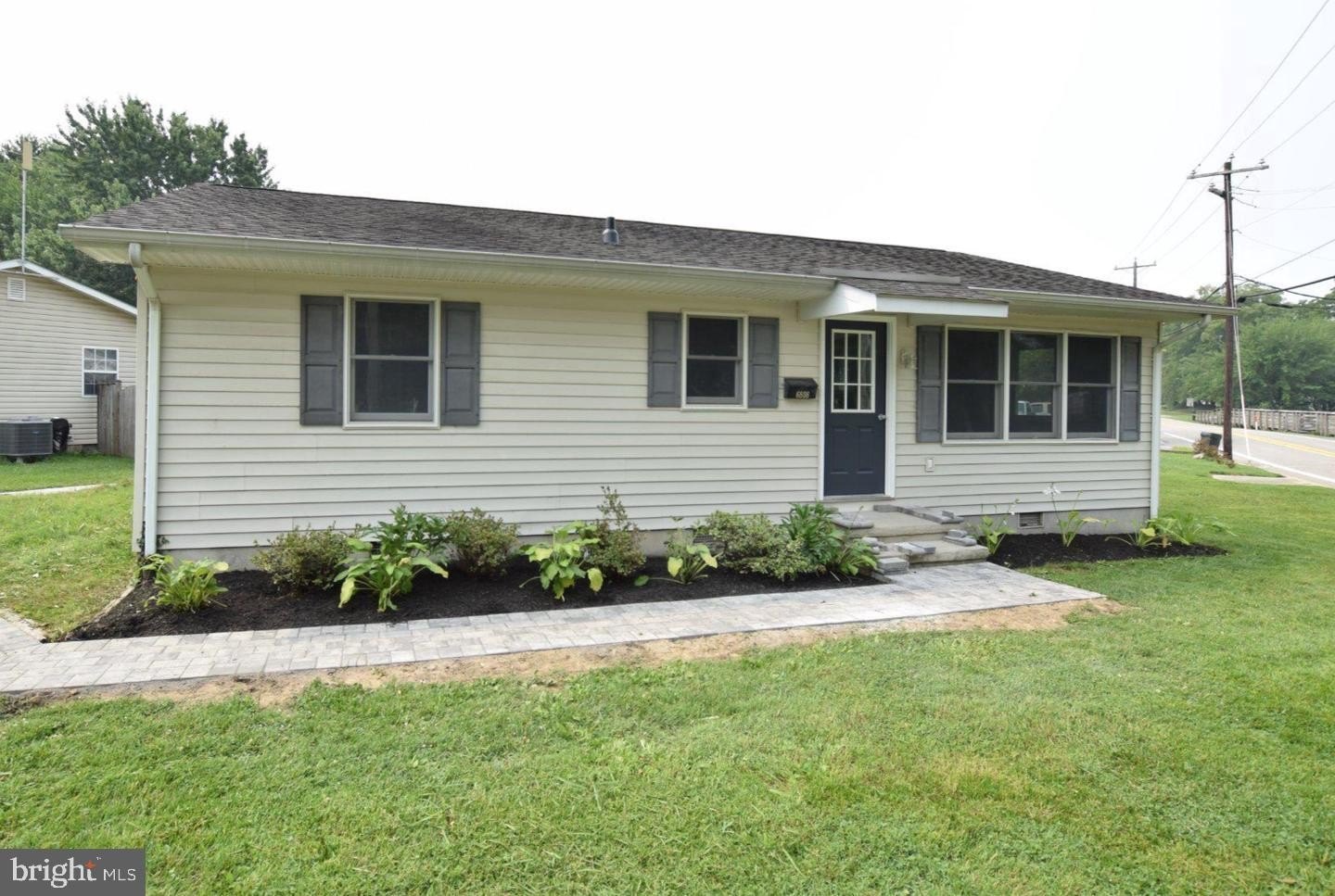 6808 Main St – photo 2
