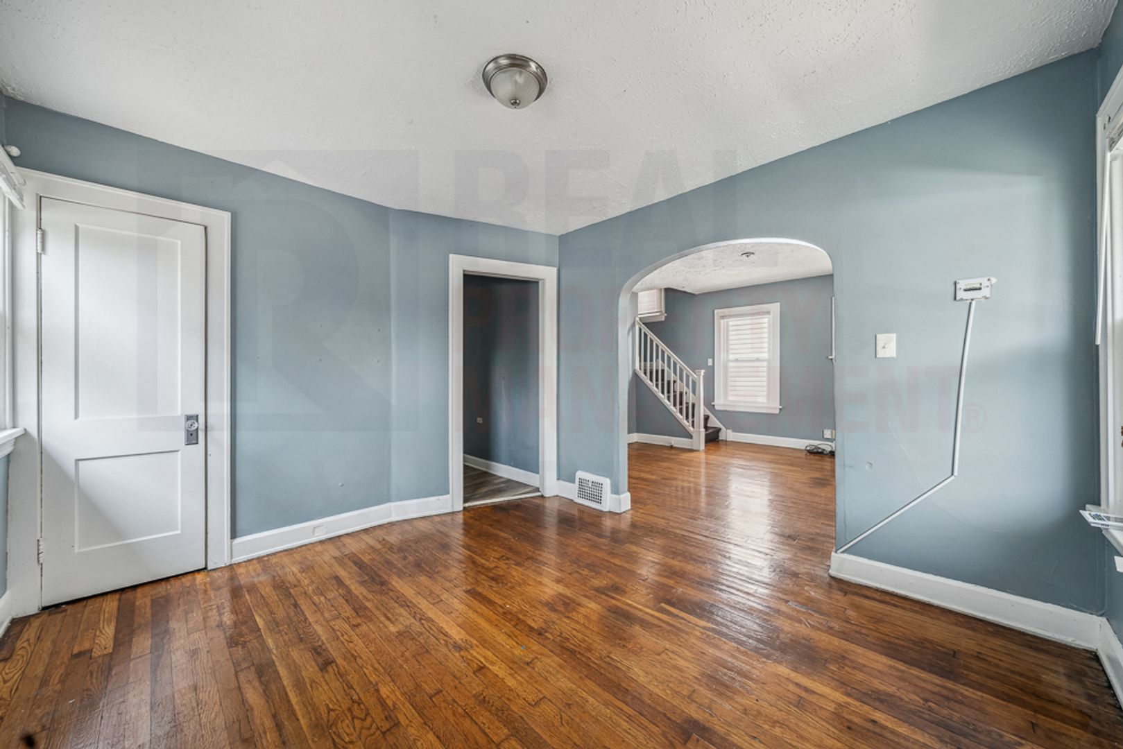 10613 Avon Ave – photo 3