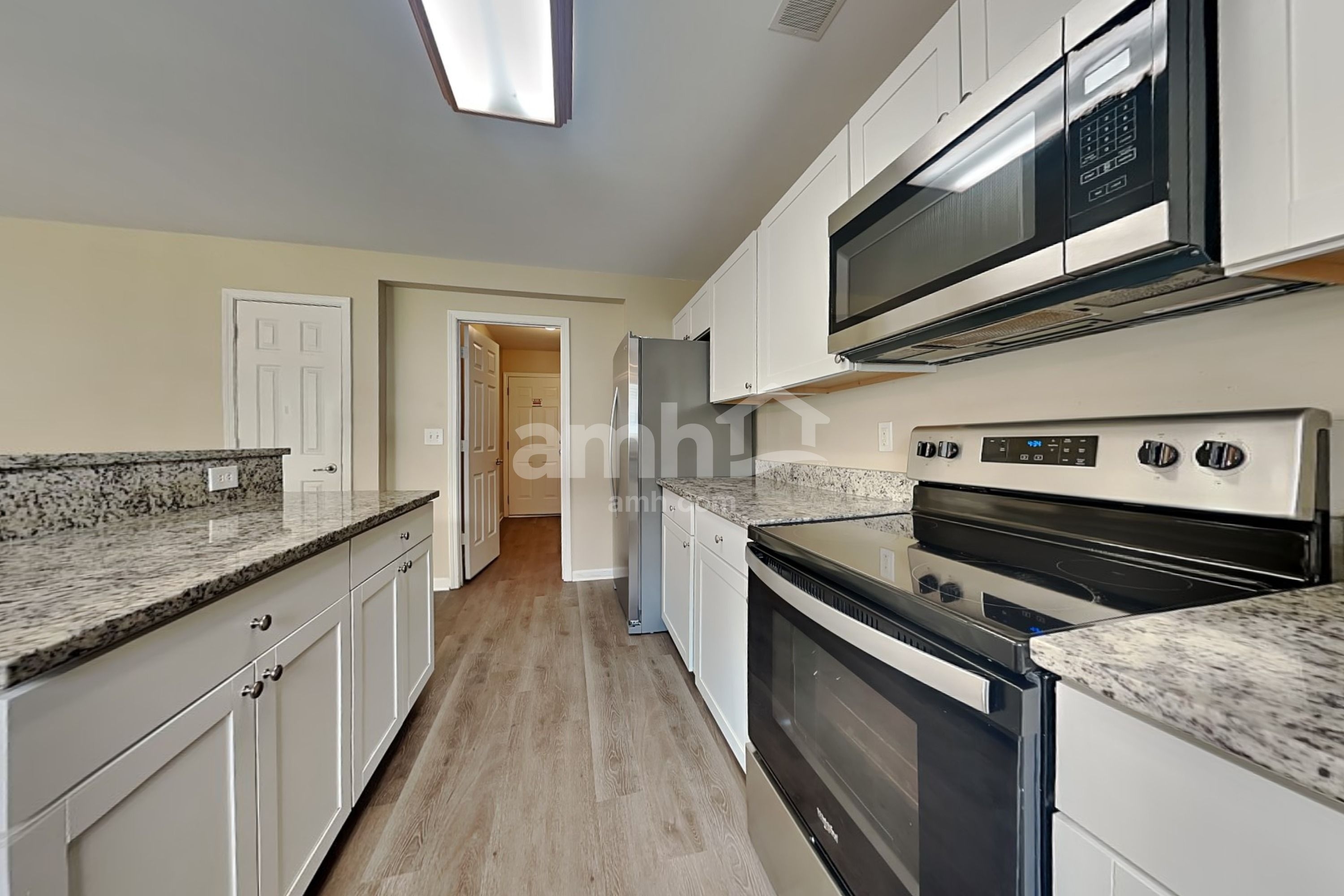 111 Graduate Ln – photo 4