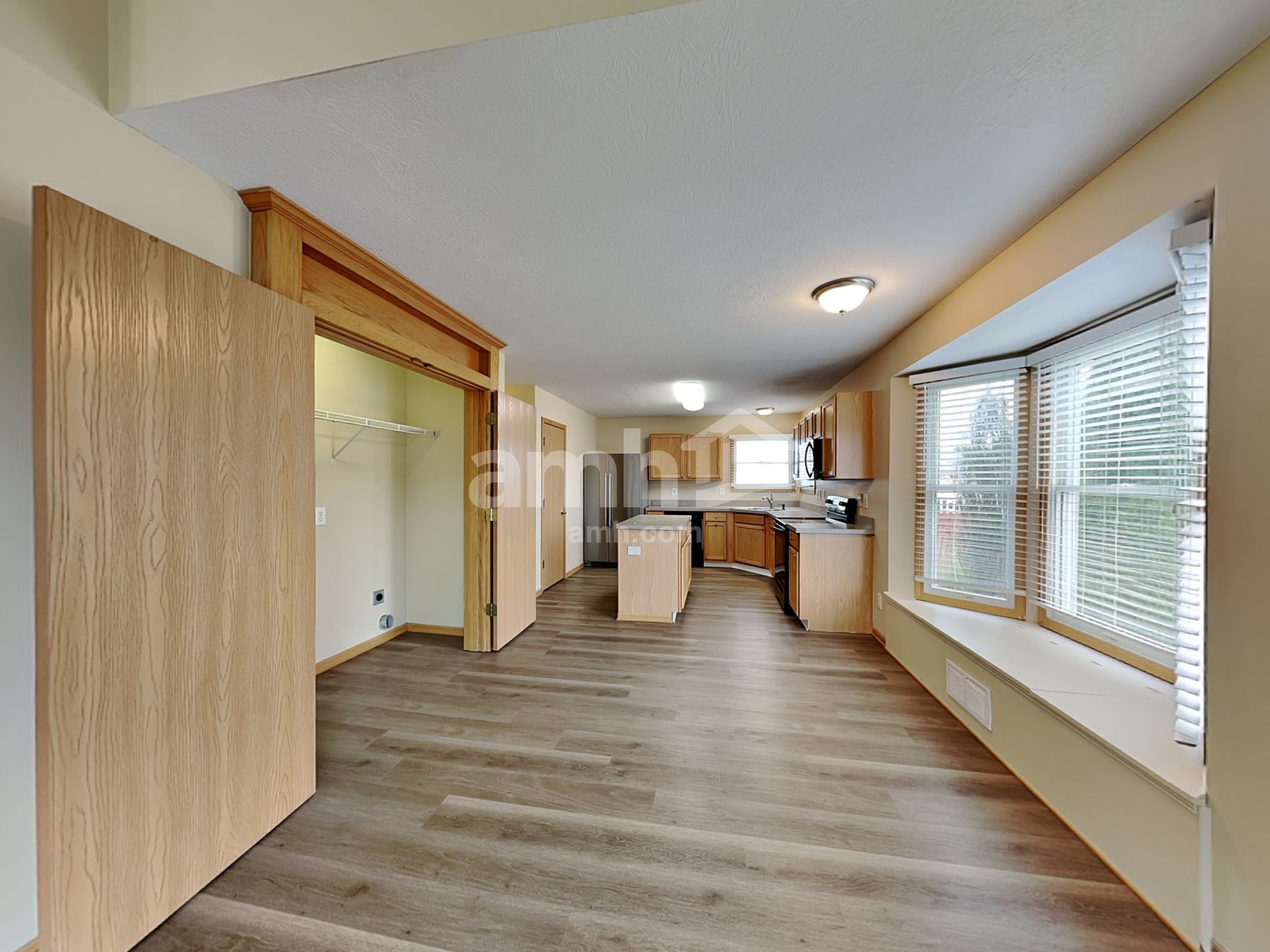 100 Winesap St – photo 3